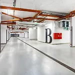 Marvels Place With Parking And Ac
