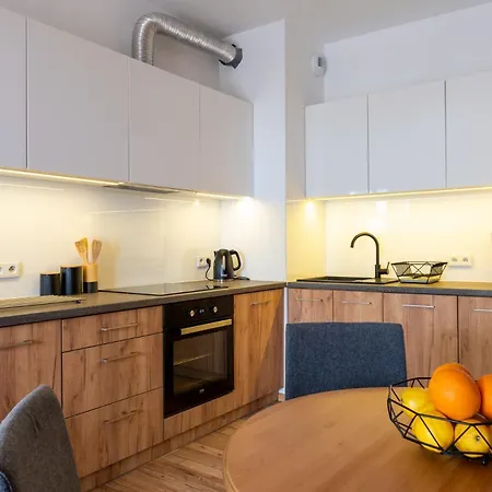 Marvels Place With Parking And Ac *