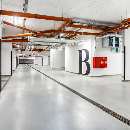 Marvels Place With Parking And Ac